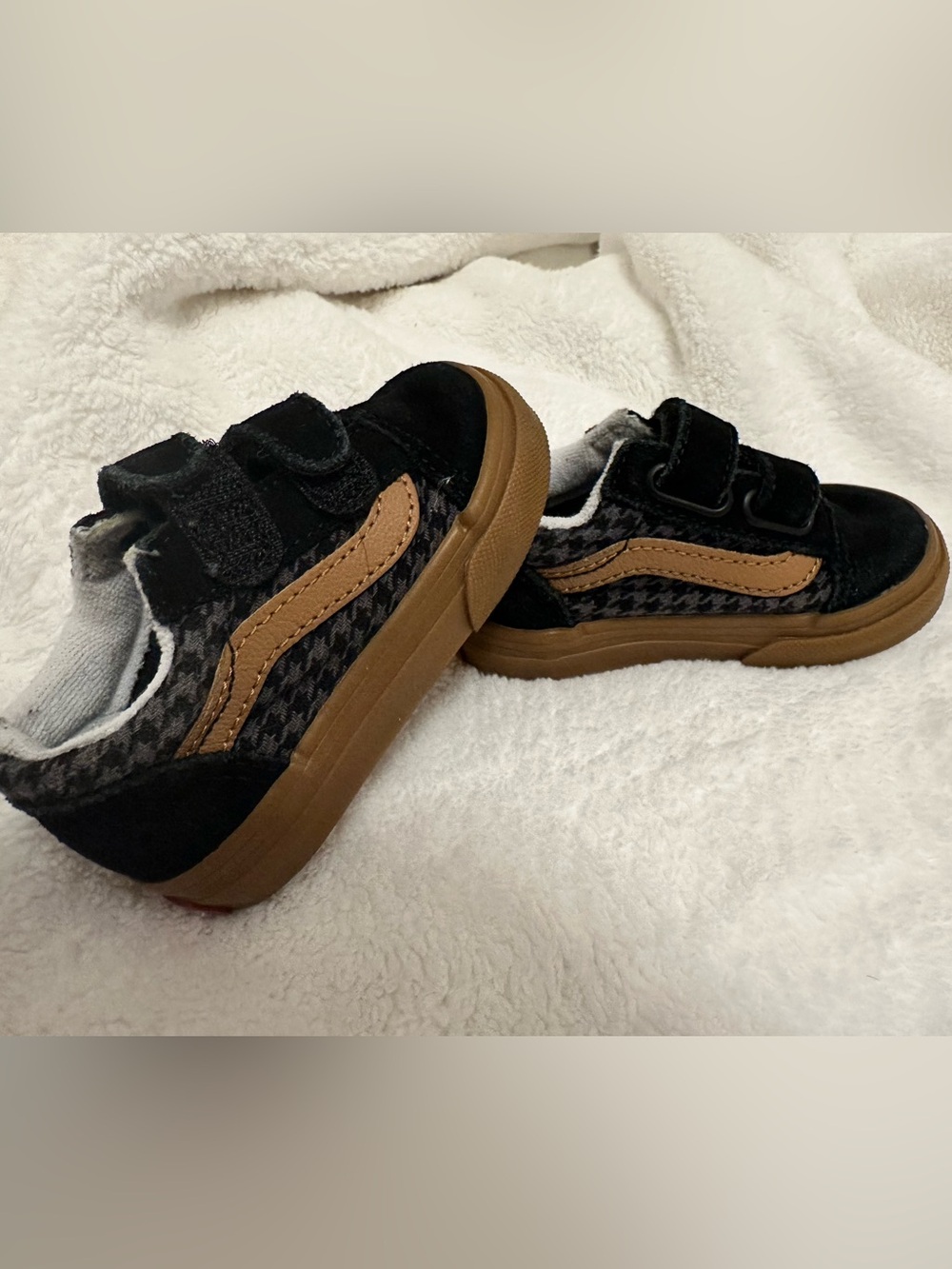 Vans Old Skool V Houndstooth Black Gum Sneakers